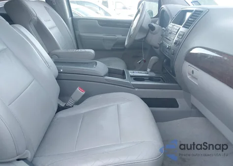 2010 Nissan Armada Platinum z USA, uszkodzony, nr VIN 5N1BA0NE2AN613053